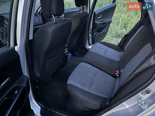 Серый Киа Сид, объемом двигателя 1.59 л и пробегом 259 тыс. км за 6600 $, фото 14 на Automoto.ua