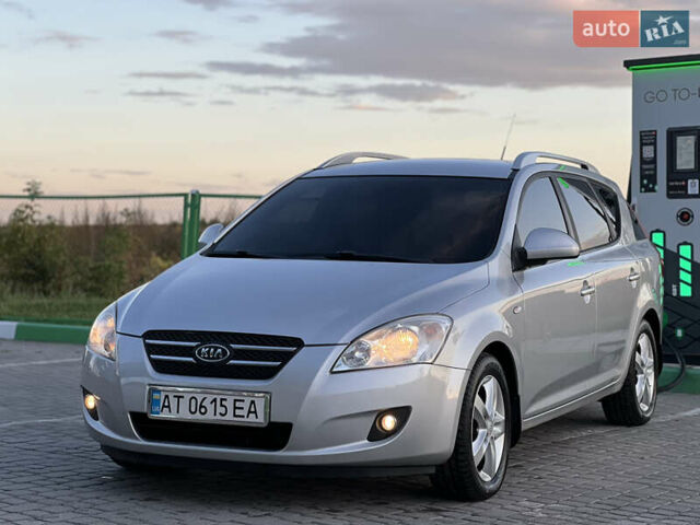 Серый Киа Сид, объемом двигателя 1.6 л и пробегом 263 тыс. км за 5850 $, фото 9 на Automoto.ua