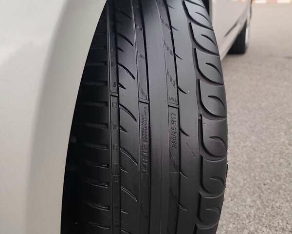 Сірий Кіа Сід, об'ємом двигуна 1.58 л та пробігом 240 тис. км за 6850 $, фото 12 на Automoto.ua