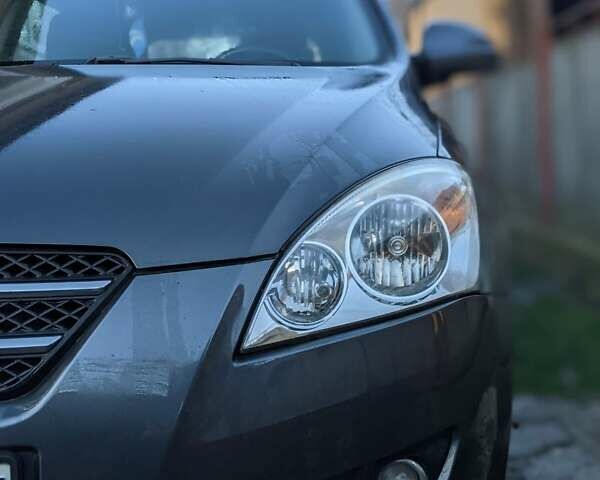 Сірий Кіа Сід, об'ємом двигуна 1.6 л та пробігом 213 тис. км за 5750 $, фото 26 на Automoto.ua