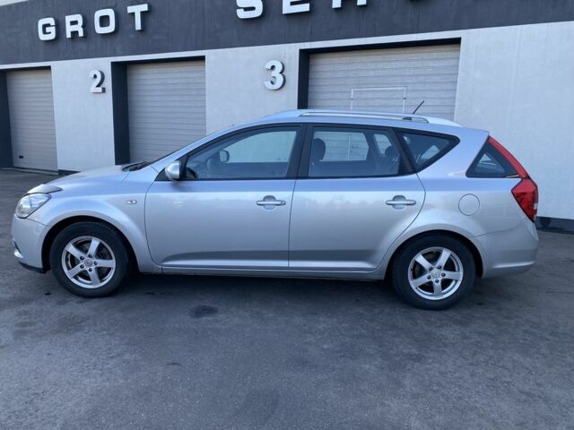 Серый Киа Сид, объемом двигателя 1.6 л и пробегом 207 тыс. км за 6499 $, фото 6 на Automoto.ua