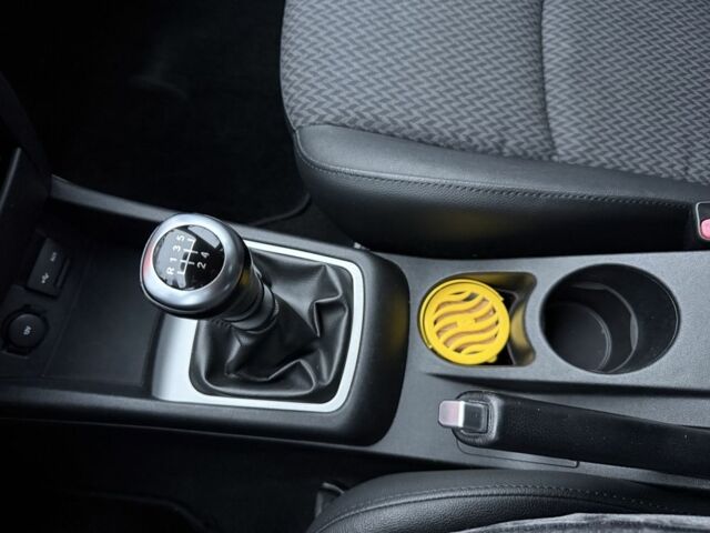 Серый Киа Сид, объемом двигателя 1.4 л и пробегом 143 тыс. км за 6500 $, фото 16 на Automoto.ua