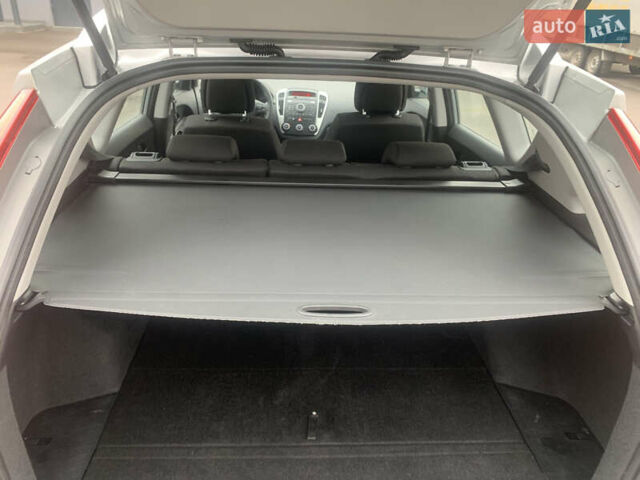 Серый Киа Сид, объемом двигателя 1.6 л и пробегом 232 тыс. км за 6200 $, фото 14 на Automoto.ua
