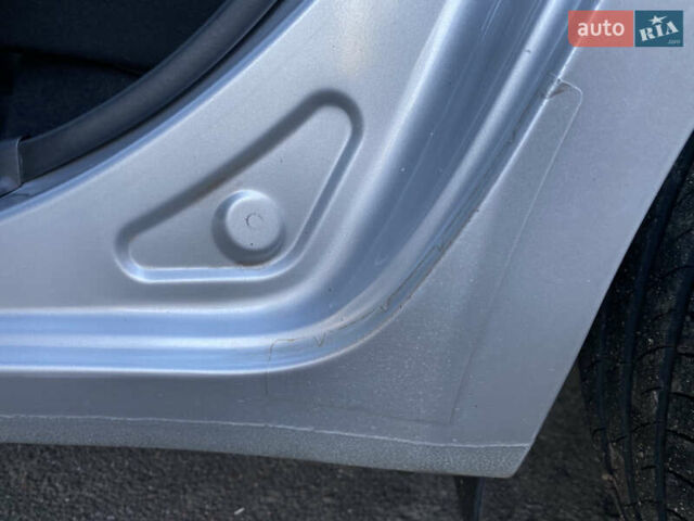 Серый Киа Сид, объемом двигателя 1.59 л и пробегом 207 тыс. км за 6499 $, фото 24 на Automoto.ua