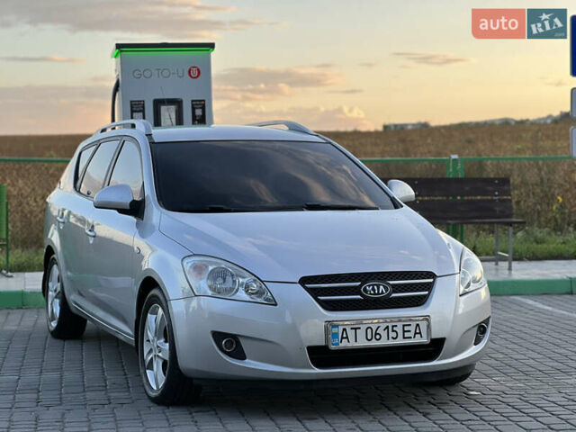Серый Киа Сид, объемом двигателя 1.6 л и пробегом 263 тыс. км за 5850 $, фото 15 на Automoto.ua