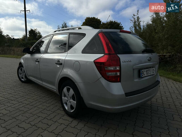 Серый Киа Сид, объемом двигателя 2.02 л и пробегом 203 тыс. км за 5300 $, фото 2 на Automoto.ua