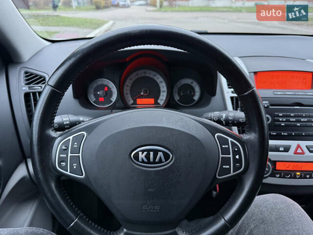 Серый Киа Сид, объемом двигателя 1.4 л и пробегом 143 тыс. км за 6500 $, фото 25 на Automoto.ua