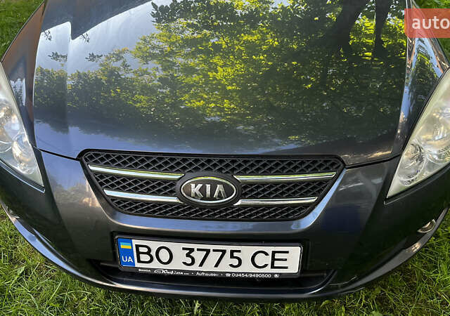Серый Киа Сид, объемом двигателя 1.4 л и пробегом 230 тыс. км за 5200 $, фото 6 на Automoto.ua