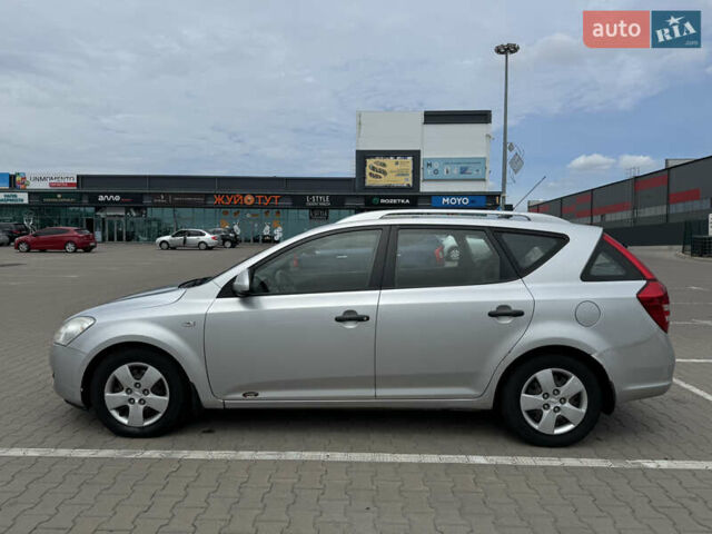 Серый Киа Сид, объемом двигателя 1.9 л и пробегом 177 тыс. км за 7000 $, фото 1 на Automoto.ua