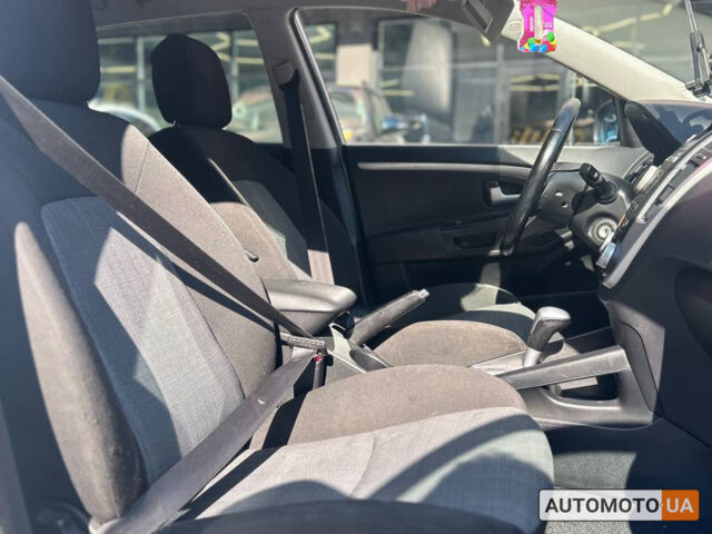 Серый Киа Сид, объемом двигателя 1.6 л и пробегом 164 тыс. км за 8200 $, фото 19 на Automoto.ua