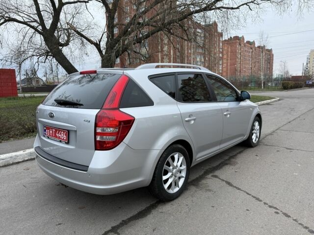 Серый Киа Сид, объемом двигателя 1.4 л и пробегом 143 тыс. км за 6500 $, фото 6 на Automoto.ua