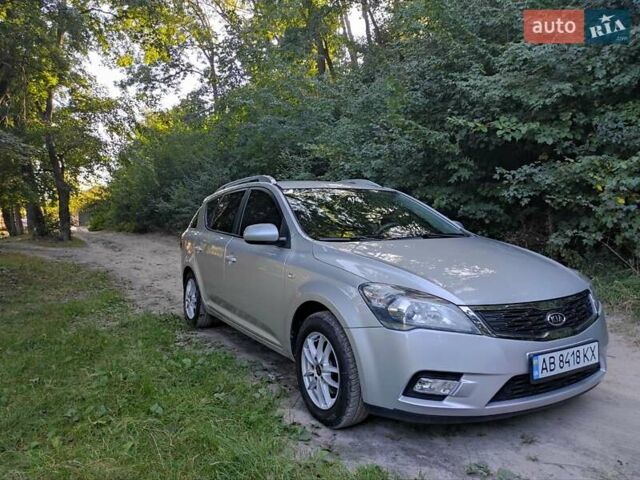 Серый Киа Сид, объемом двигателя 1.59 л и пробегом 141 тыс. км за 6900 $, фото 6 на Automoto.ua