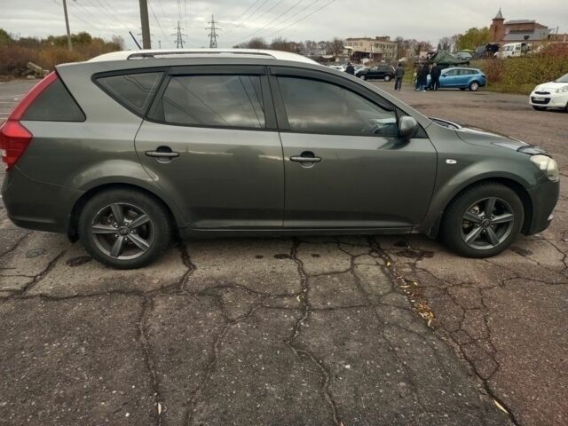 Серый Киа Сид, объемом двигателя 1.4 л и пробегом 347 тыс. км за 6000 $, фото 1 на Automoto.ua