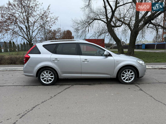 Серый Киа Сид, объемом двигателя 1.4 л и пробегом 143 тыс. км за 6500 $, фото 7 на Automoto.ua