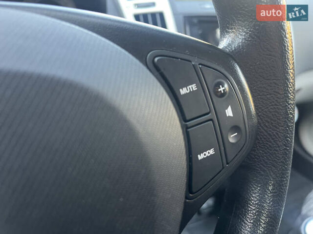 Кіа Сід 2009 у Ахтырке на Automoto.ua Сірий Кіа Сід, об'ємом двигуна 1.6 л та пробігом 226 тис. км за 6445 $, фото 63 на Automoto.ua