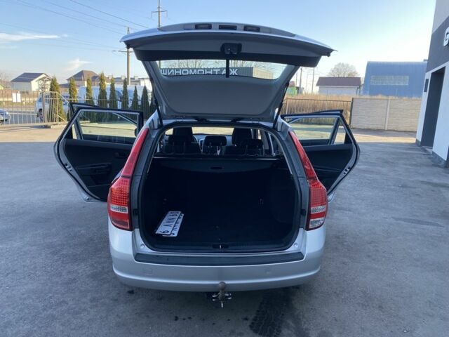 Серый Киа Сид, объемом двигателя 1.6 л и пробегом 207 тыс. км за 6499 $, фото 10 на Automoto.ua