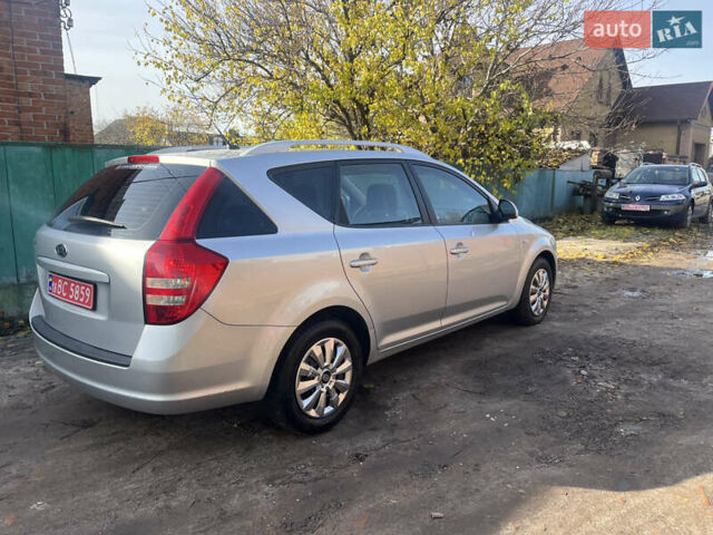 Кіа Сід 2009 у Ахтырке на Automoto.ua Сірий Кіа Сід, об'ємом двигуна 1.6 л та пробігом 226 тис. км за 6445 $, фото 11 на Automoto.ua