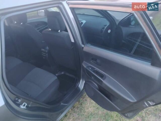 Серый Киа Сид, объемом двигателя 1.4 л и пробегом 227 тыс. км за 5800 $, фото 19 на Automoto.ua