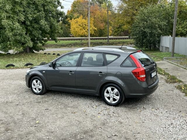 Сірий Кіа Сід, об'ємом двигуна 1.6 л та пробігом 284 тис. км за 5850 $, фото 9 на Automoto.ua