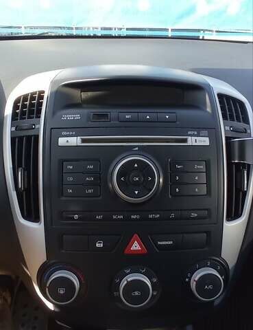 Серый Киа Сид, объемом двигателя 1.4 л и пробегом 210 тыс. км за 6300 $, фото 23 на Automoto.ua