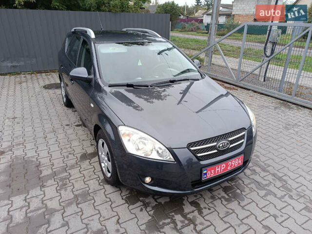 Серый Киа Сид, объемом двигателя 1.4 л и пробегом 161 тыс. км за 6299 $, фото 2 на Automoto.ua
