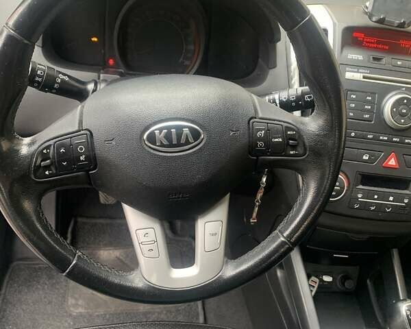 Сірий Кіа Сід, об'ємом двигуна 1.6 л та пробігом 307 тис. км за 6010 $, фото 9 на Automoto.ua