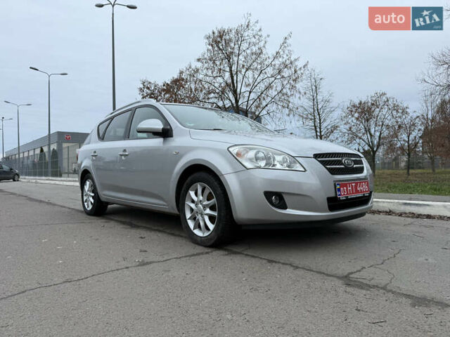 Серый Киа Сид, объемом двигателя 1.4 л и пробегом 143 тыс. км за 6500 $, фото 9 на Automoto.ua