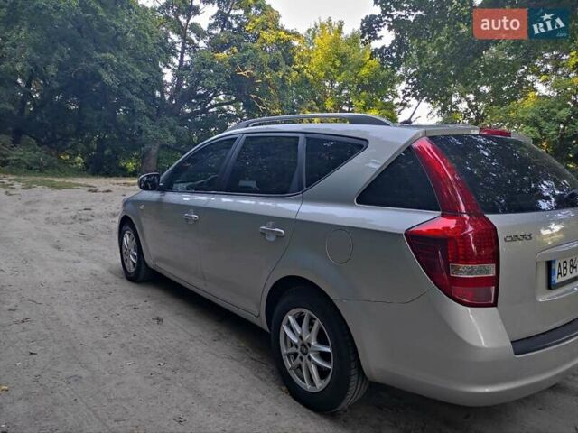 Серый Киа Сид, объемом двигателя 1.59 л и пробегом 141 тыс. км за 6900 $, фото 3 на Automoto.ua