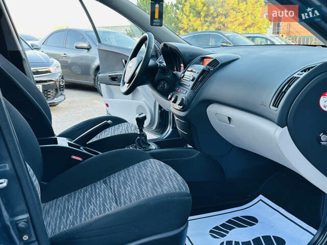 Киа Сид 2009 в Харькове на Automoto.ua Серый Киа Сид, объемом двигателя 1.4 л и пробегом 195 тыс. км за 6600 $, фото 31 на Automoto.ua
