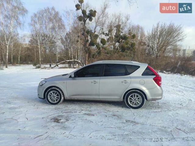 Сірий Кіа Сід, об'ємом двигуна 1.59 л та пробігом 143 тис. км за 6700 $, фото 3 на Automoto.ua