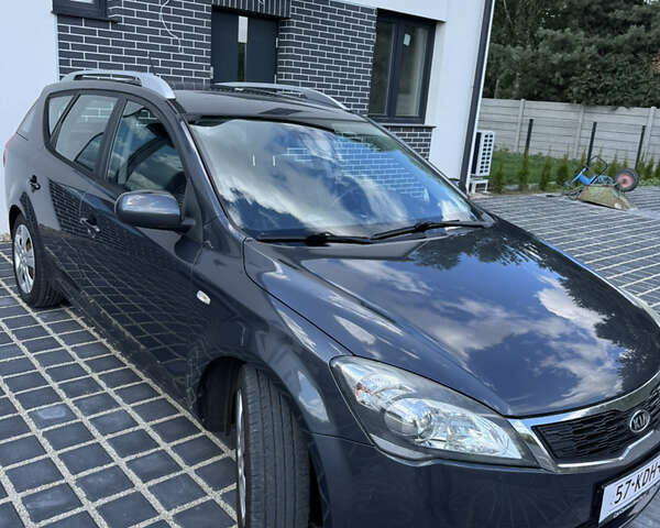 Серый Киа Сид, объемом двигателя 1.4 л и пробегом 271 тыс. км за 4900 $, фото 8 на Automoto.ua