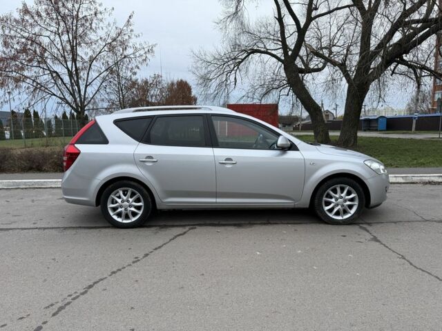 Серый Киа Сид, объемом двигателя 1.4 л и пробегом 143 тыс. км за 6500 $, фото 7 на Automoto.ua