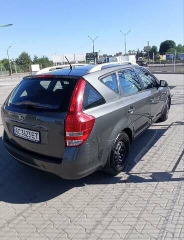 Серый Киа Сид, объемом двигателя 1.4 л и пробегом 210 тыс. км за 6300 $, фото 5 на Automoto.ua