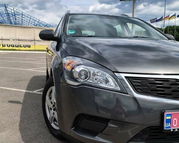 Сірий Кіа Сід, об'ємом двигуна 1.6 л та пробігом 114 тис. км за 7200 $, фото 17 на Automoto.ua