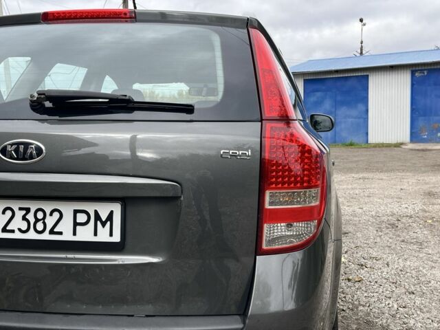 Сірий Кіа Сід, об'ємом двигуна 1.6 л та пробігом 284 тис. км за 5850 $, фото 16 на Automoto.ua