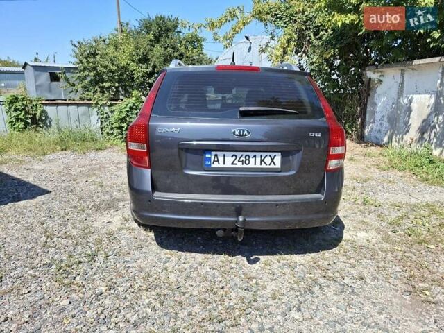 Серый Киа Сид, объемом двигателя 1.59 л и пробегом 235 тыс. км за 8250 $, фото 4 на Automoto.ua
