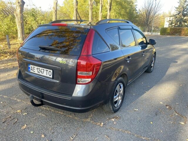 Сірий Кіа Сід, об'ємом двигуна 1.6 л та пробігом 267 тис. км за 6900 $, фото 1 на Automoto.ua