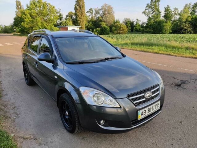 Серый Киа Сид, объемом двигателя 1.6 л и пробегом 256 тыс. км за 5999 $, фото 2 на Automoto.ua
