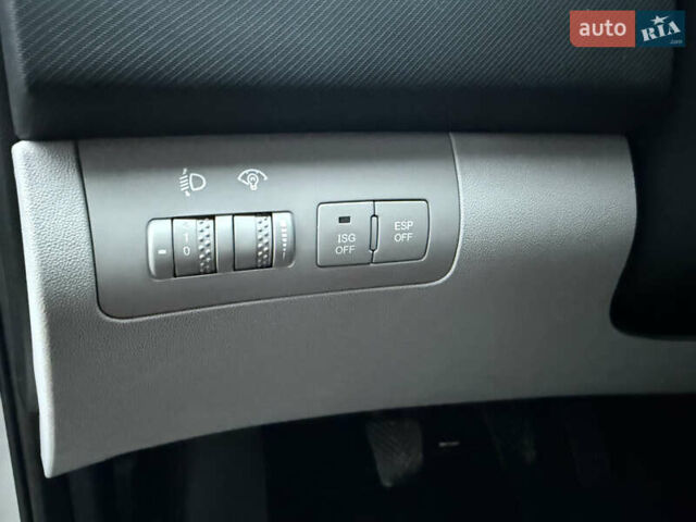 Серый Киа Сид, объемом двигателя 1.4 л и пробегом 143 тыс. км за 6500 $, фото 24 на Automoto.ua
