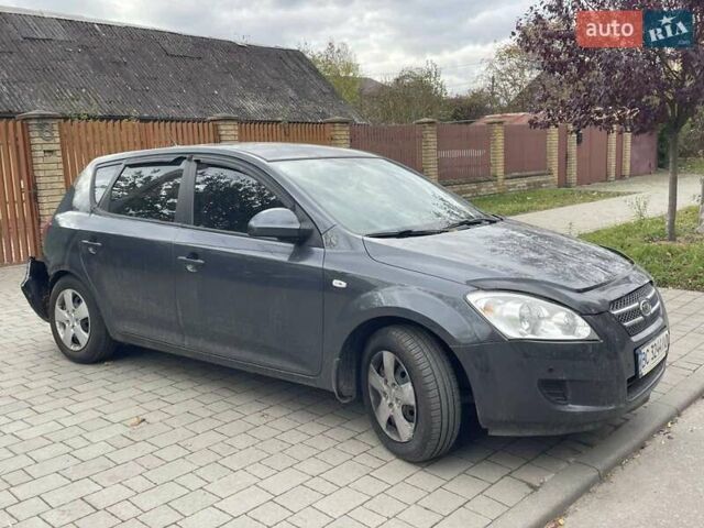 Кіа Сід 2009 у Львові на Automoto.ua Сірий Кіа Сід, об'ємом двигуна 1.59 л та пробігом 129 тис. км за 2999 $, фото 11 на Automoto.ua