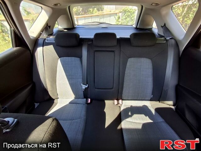 Серый Киа Сид, объемом двигателя 1.6 л и пробегом 233 тыс. км за 8800 $, фото 3 на Automoto.ua