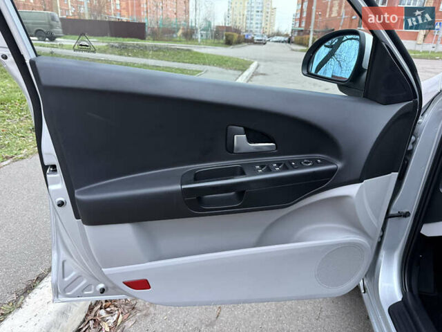 Серый Киа Сид, объемом двигателя 1.4 л и пробегом 143 тыс. км за 6500 $, фото 22 на Automoto.ua