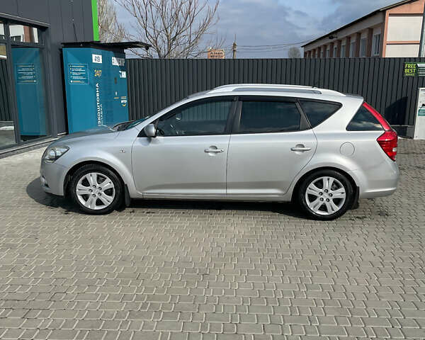 Серый Киа Сид, объемом двигателя 1.4 л и пробегом 286 тыс. км за 7700 $, фото 1 на Automoto.ua
