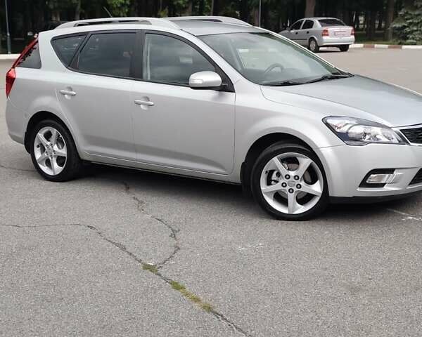 Сірий Кіа Сід, об'ємом двигуна 1.58 л та пробігом 240 тис. км за 6850 $, фото 7 на Automoto.ua