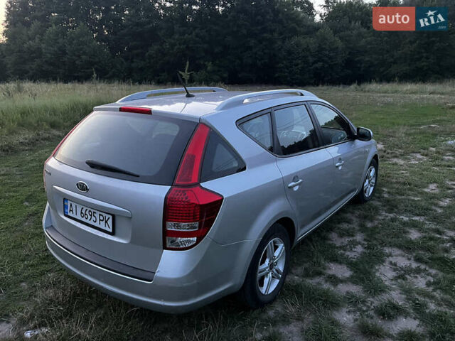 Серый Киа Сид, объемом двигателя 1.59 л и пробегом 259 тыс. км за 6600 $, фото 5 на Automoto.ua