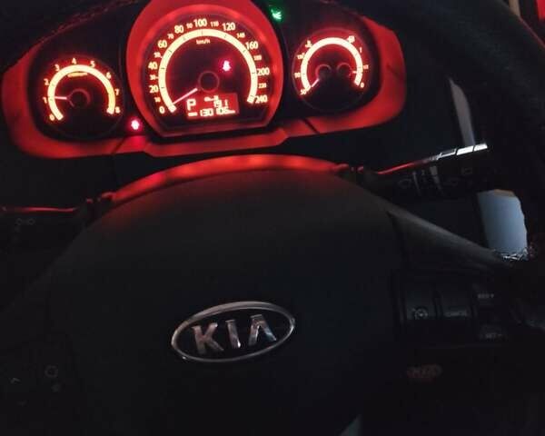 Серый Киа Сид, объемом двигателя 1.59 л и пробегом 130 тыс. км за 6250 $, фото 9 на Automoto.ua