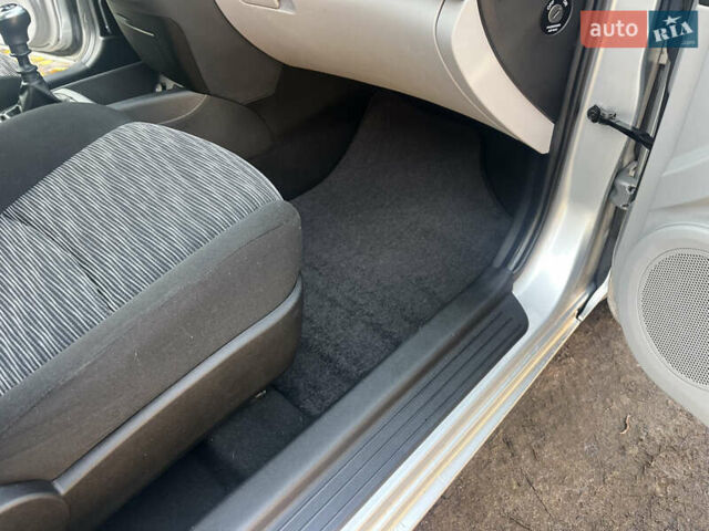 Кіа Сід 2009 у Ахтырке на Automoto.ua Сірий Кіа Сід, об'ємом двигуна 1.6 л та пробігом 226 тис. км за 6445 $, фото 49 на Automoto.ua