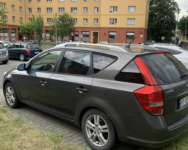 Сірий Кіа Сід, об'ємом двигуна 1.6 л та пробігом 307 тис. км за 6010 $, фото 15 на Automoto.ua
