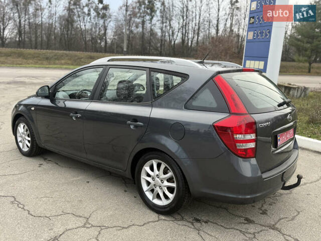 Сірий Кіа Сід, об'ємом двигуна 1.6 л та пробігом 180 тис. км за 5999 $, фото 17 на Automoto.ua