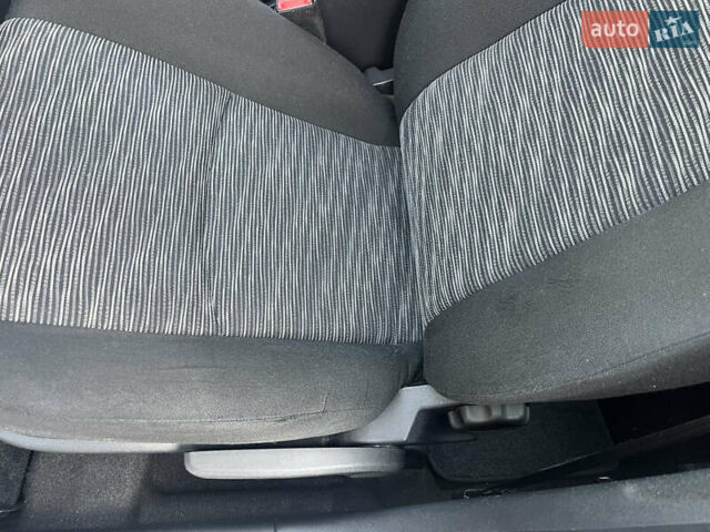 Кіа Сід 2009 у Ахтырке на Automoto.ua Сірий Кіа Сід, об'ємом двигуна 1.6 л та пробігом 226 тис. км за 6445 $, фото 57 на Automoto.ua